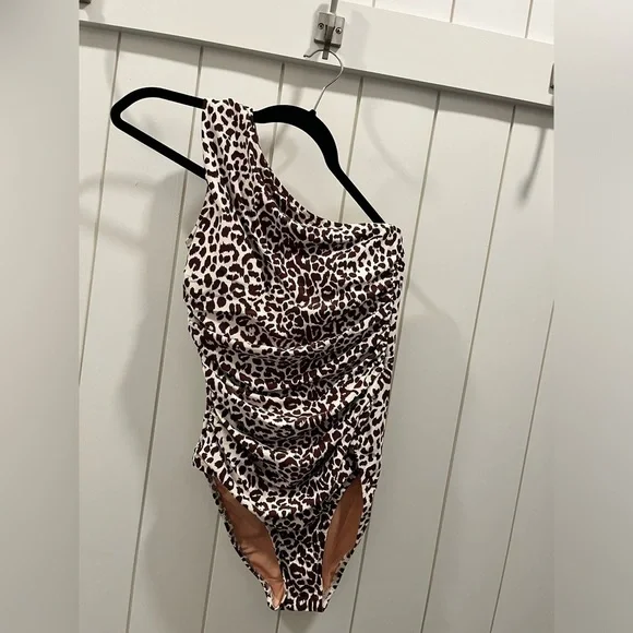 NWT J.CREW One Shoulder Ruched One Piece Swimsuit Leopard Brown Size 2 Shaping - Picture 2 of 6
